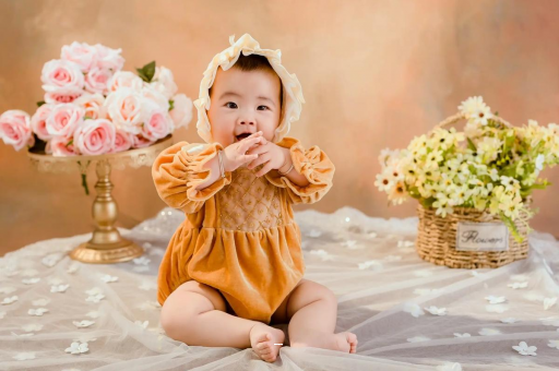 东莞宝宝几个月会转头 东莞宝宝几个月会转头